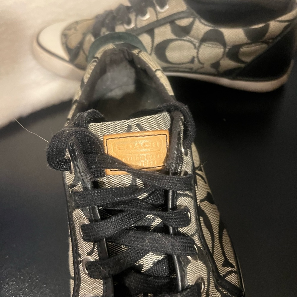 Coach Shoes - Picture 4 of 6
